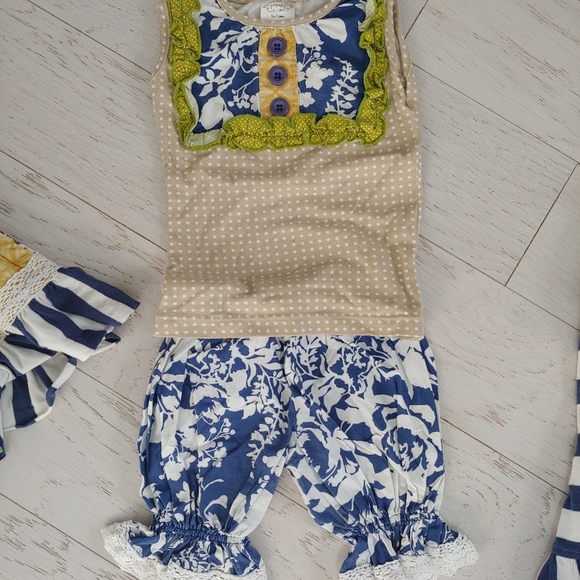 Persnickety Gypsy Caravan Collection - Picture 9 of 10